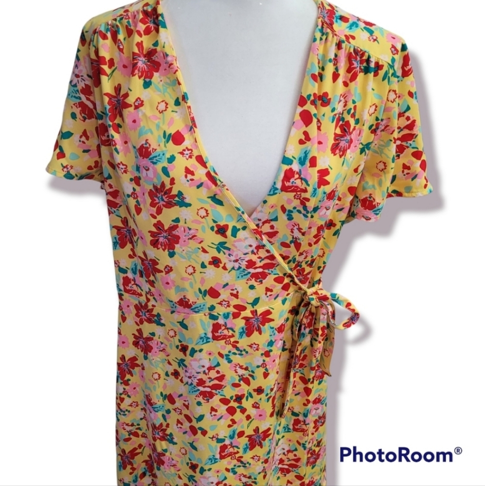 🆕️ J. Crew Floral Print Wrap Dress - Picture 3 of 8